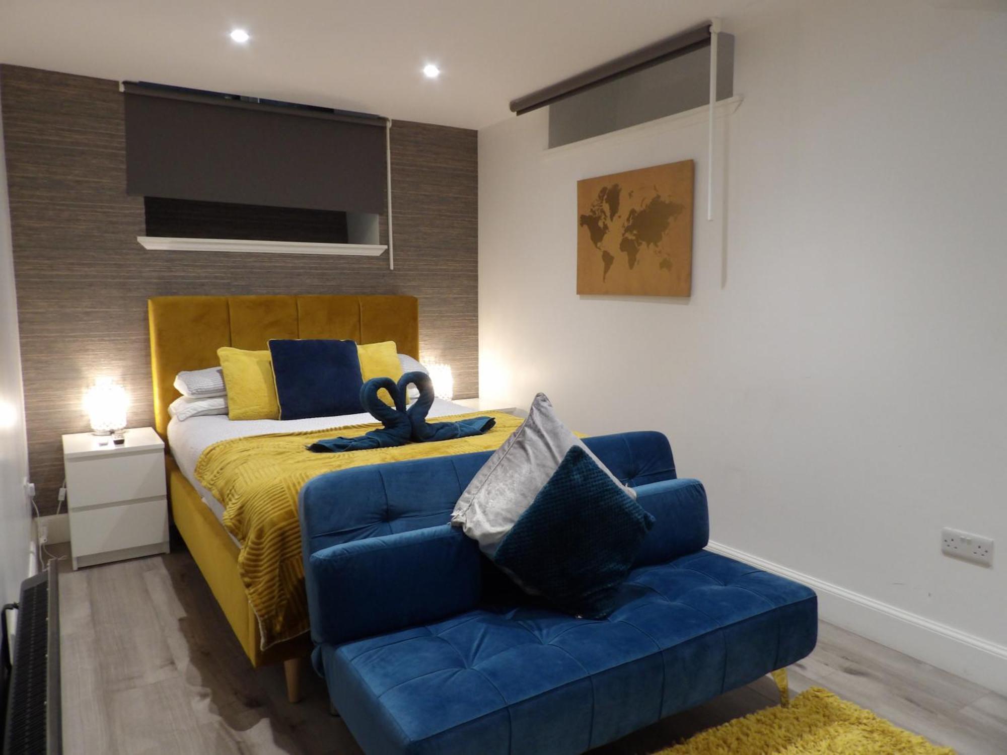 Lovely 3 Bedroom Apartment With Private Garden In Edinburgh City Centre Exterior photo